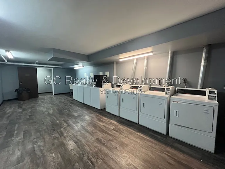 314 N Warwick Ave #GD — Photo 16