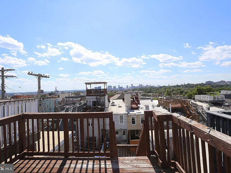 524 S Bouldin St — Photo 28