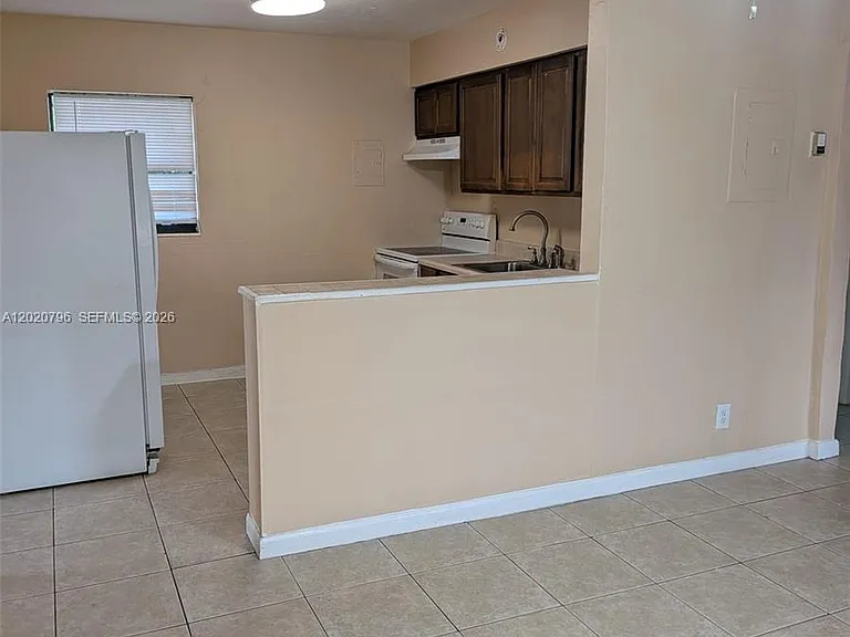 6425 SW 22nd St — Photo 5
