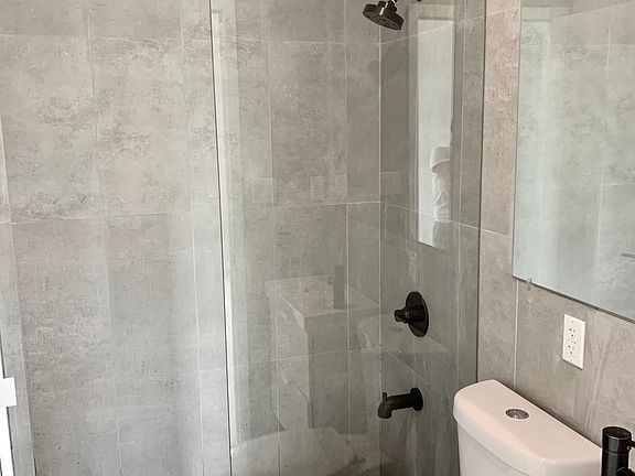 4th image of 395 Stanhope St #C