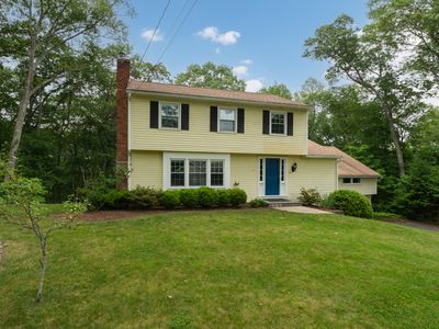 19 West Hills Road, Ivoryton, CT, 06442