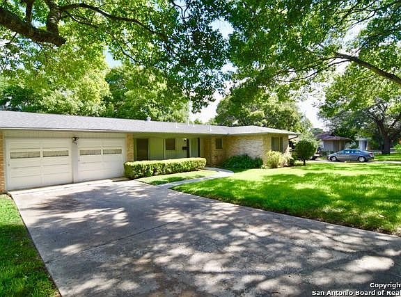 2nd image of 2111 Flamingo Dr