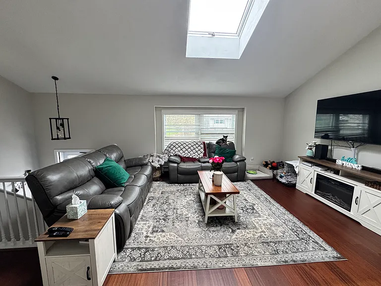 10 Lancelot Dr — Photo 4