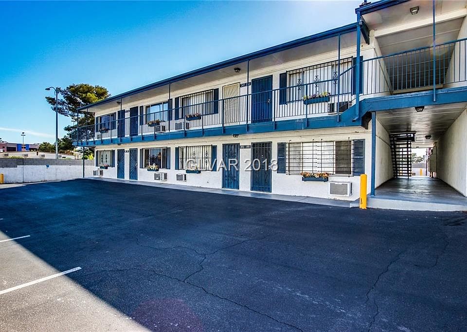 1st image of 4600 University Center Dr APT 246