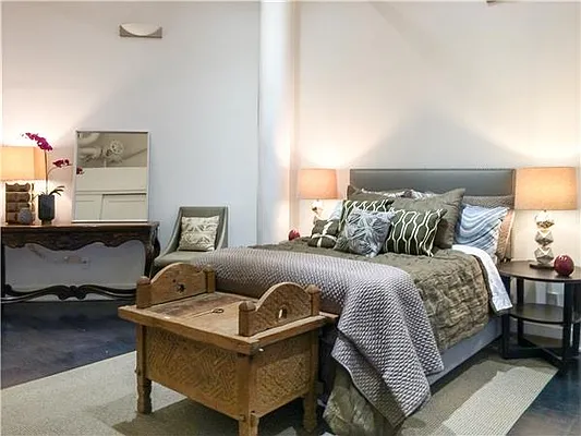 Rented by (Legacy) Elegran | media 12