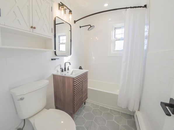 Clinton Village, 101 W Main St APT 38, Clinton, NJ 08809