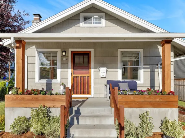 7504 SE Cesar E Chavez Blvd, Portland, OR 97202