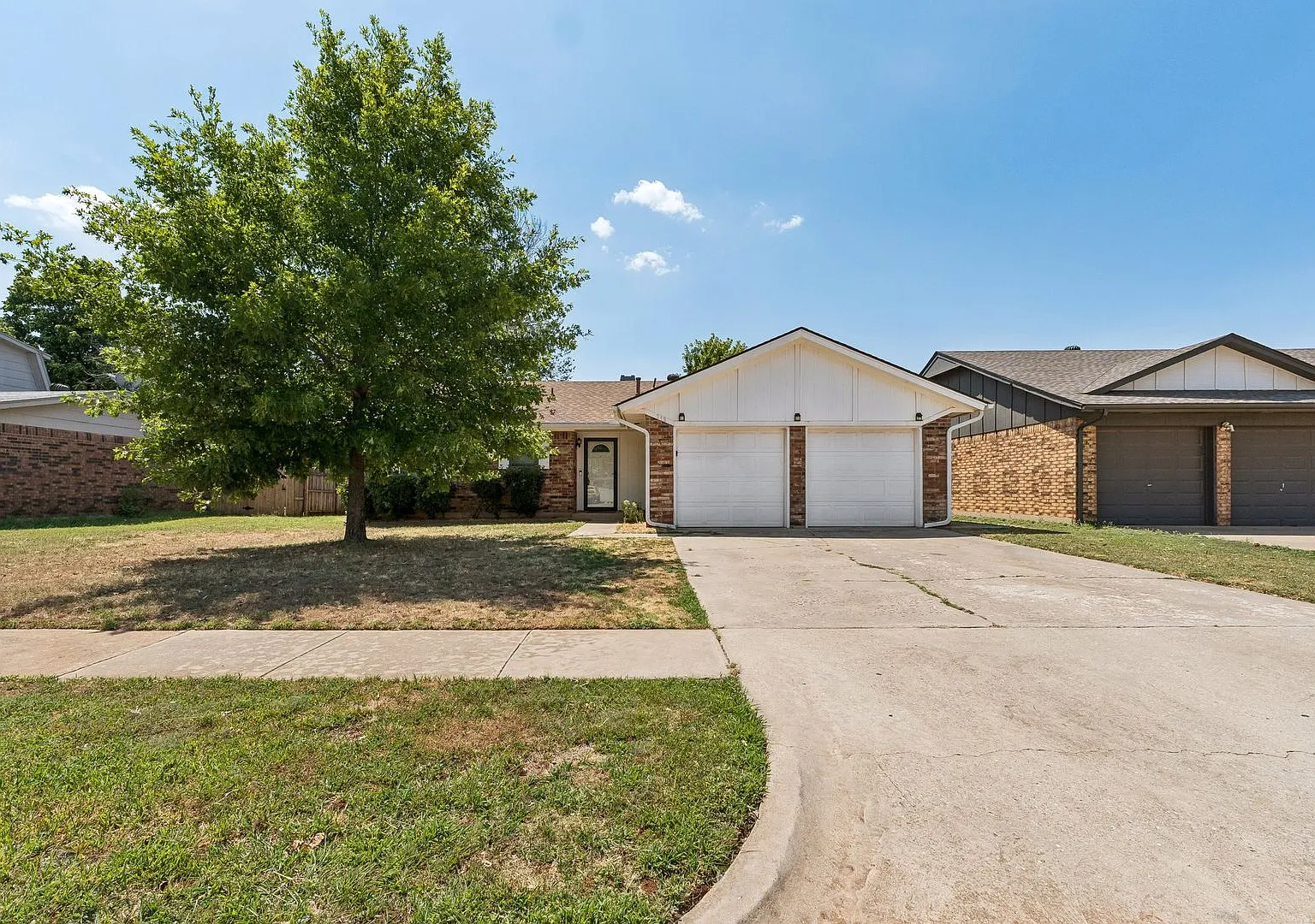 Rental — Photo 1