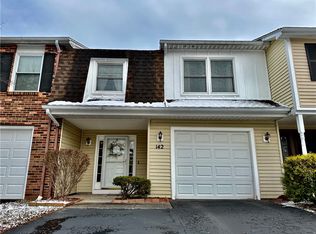 142 Willow Pond Way, Penfield, NY 14526