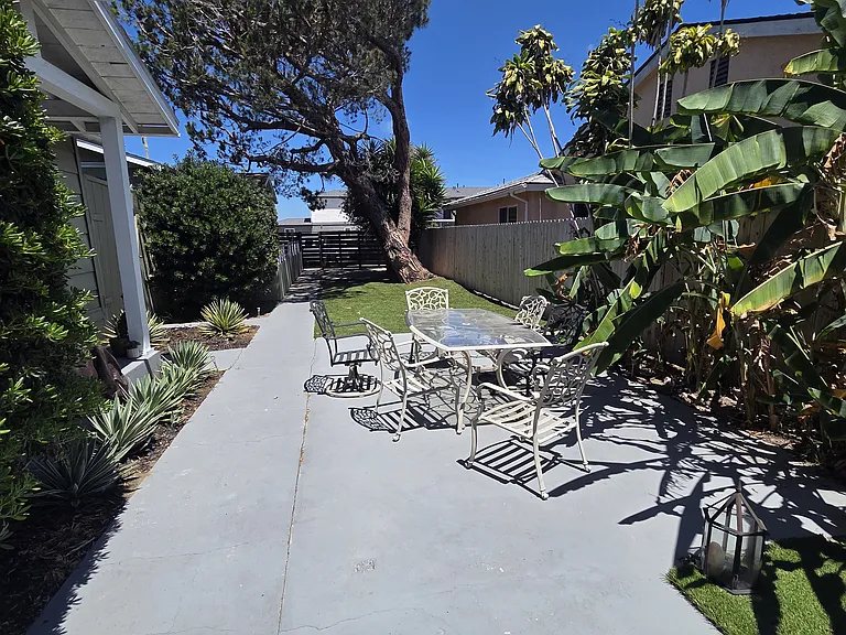 4568 Illinois St — Photo 15