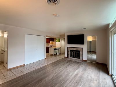 515 Donofrio Dr Unit 1, Madison, WI, 53719