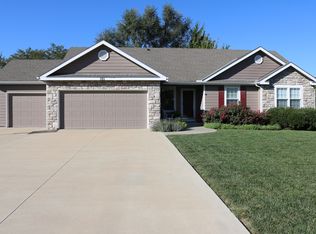 321 Blaze Blvd, Baldwin City, KS 66006