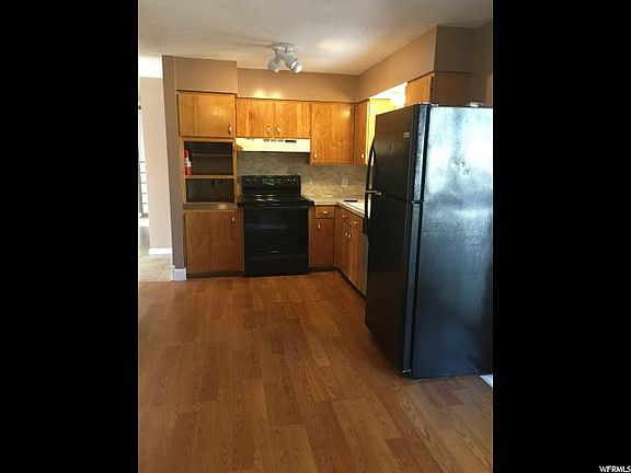 3rd image of 4432 W 3325 S