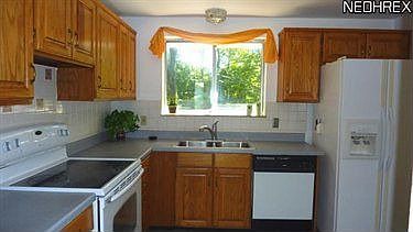 3rd image of 29599 Sutton Dr
