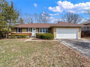 8413 Spring Valley Rd, Raytown, MO 64138