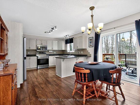 4th image of 4 Byrnes Cres