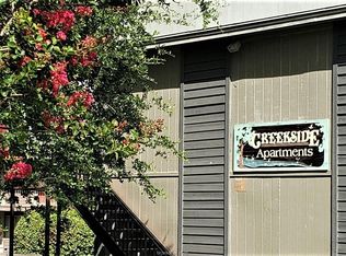 1555 Stacey St APT 20, Navasota, TX 77868