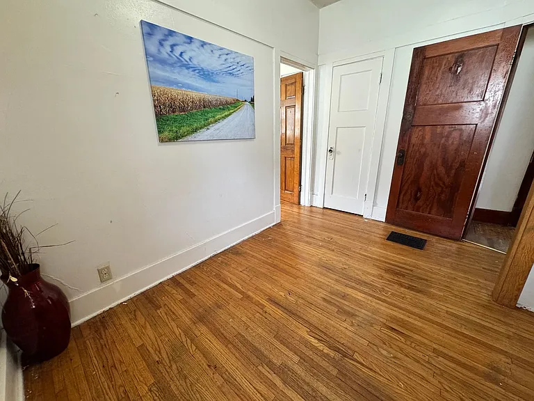 826 Williston Ave — Photo 28