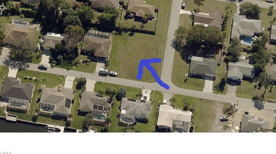 1st image of 1302 SE 14th St