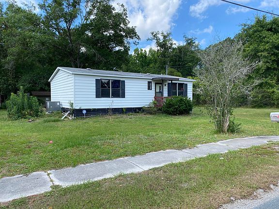 3rd image of 6050 105th St
