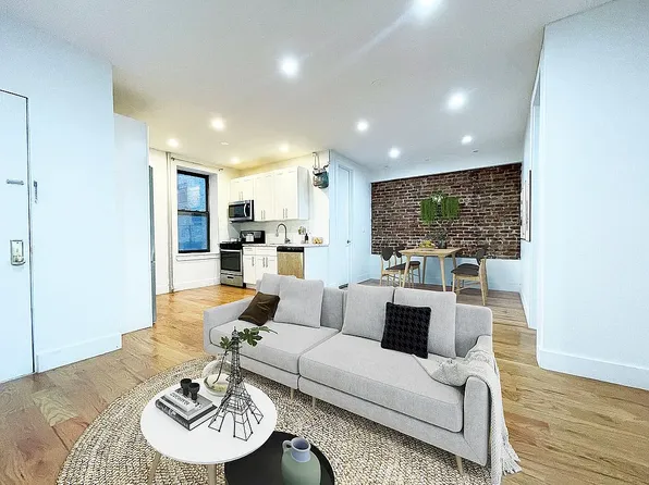 684 Riverside Drive image 1 of 7