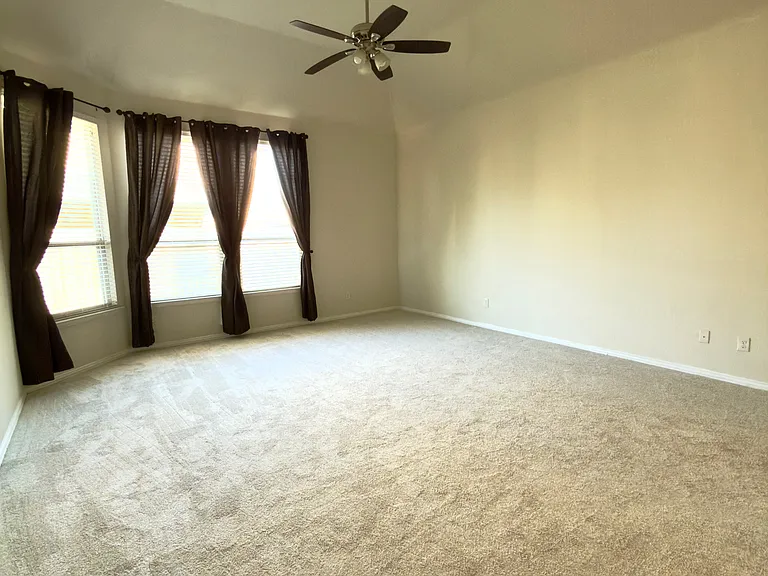 1513 Toucan Dr — Photo 12