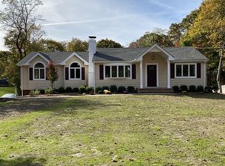 49 Huntington Bay Rd, Huntington, NY 11743