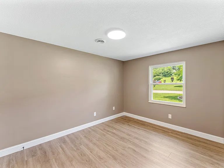 105 Meadowlark Dr — Photo 28