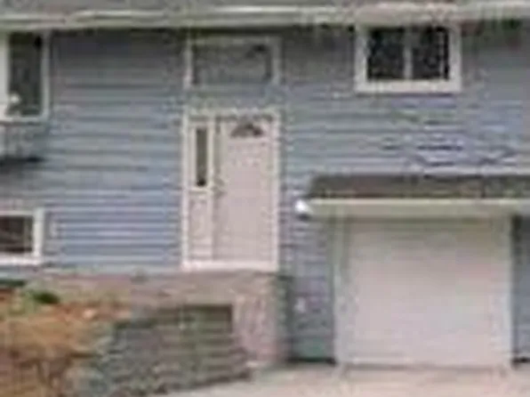 1343 Jurdy Rd, Eagan, MN 55121