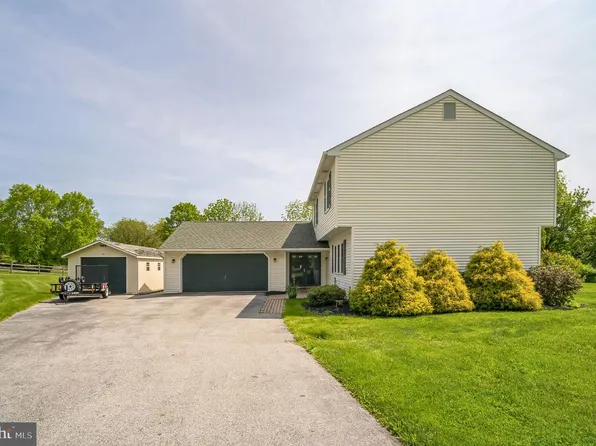 16 Main Lin Dr, Coatesville, PA 19320