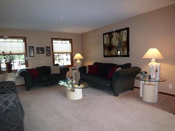 2nd image of 620 Cherrywood Dr