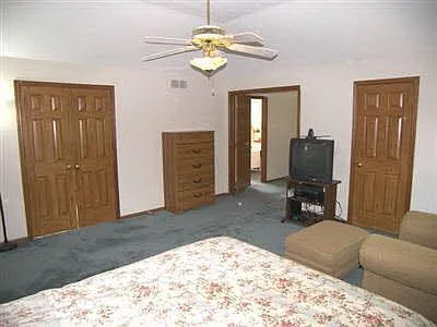 master bed room