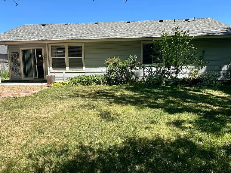 1685 NW 13th St — Photo 20