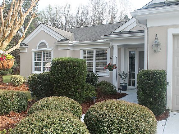 12 Shooting Star Circle