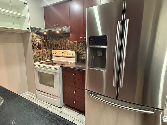 5th image of 4 Carleton Pl