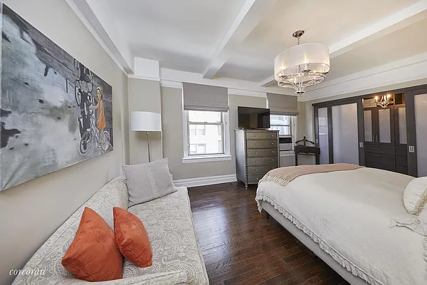 Sold by Corcoran | media 22