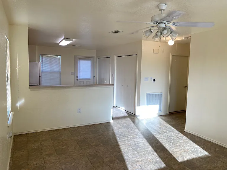 13023 Pleasant Valley Dr — Photo 8