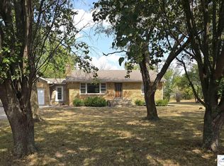 362 NW 649p Rd, Clinton, MO 64735