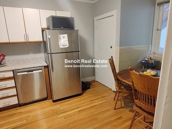 2nd image of 38 Lee St #1