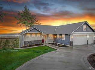 1407 Larkspur Ln, Camano Island, WA 98282