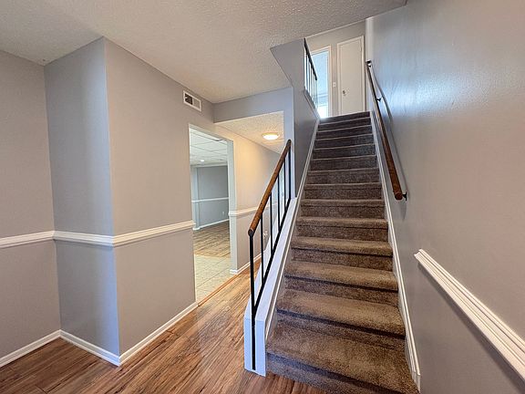 3rd image of 1704 N Hamilton St APT D