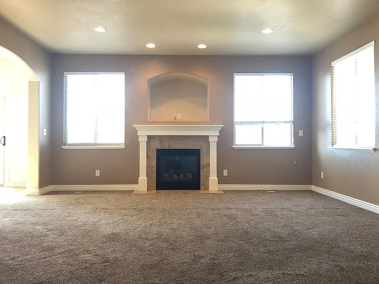 2823 W Fox Hunters Loop — Photo 5