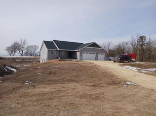922 County Road T, Hammond, WI 54015