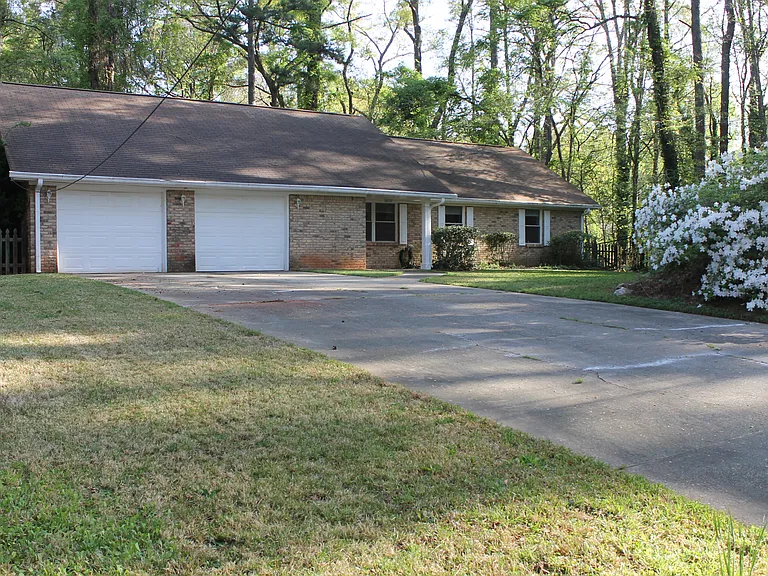 3688 Idle Creek Dr — Photo 4