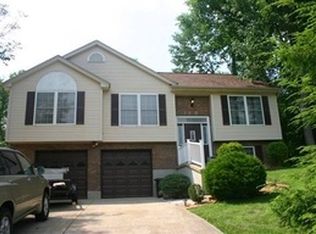 1824 Cove Cir E, Lawrenceburg, IN 47025