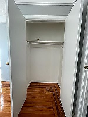 4th image of 608 W 204th St #53