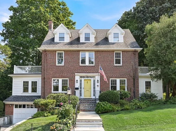 143 Arlington St, Winchester, MA 01890