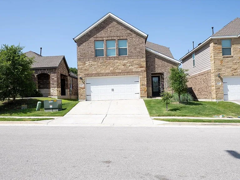 7403 Albany Dr — Photo 1