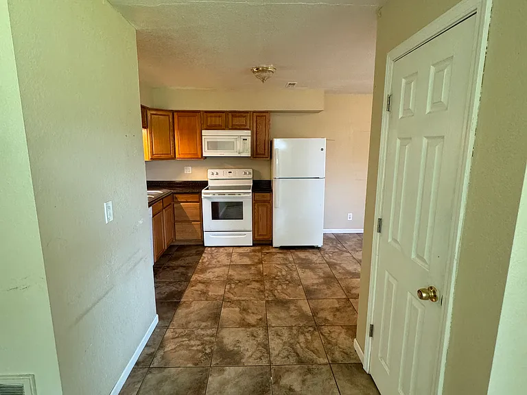 1011 W 24th St #1011 — Photo 14