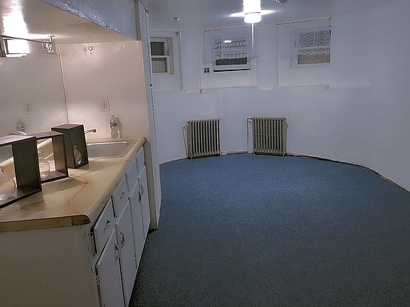 4th image of 89 Sterling St #2
